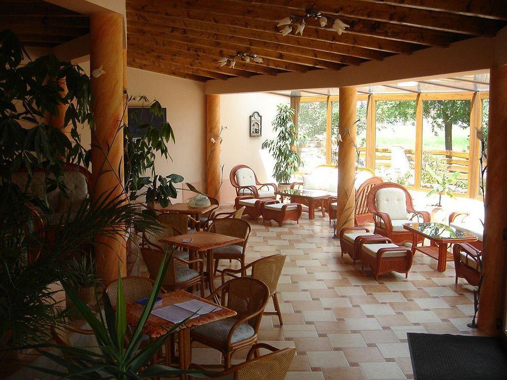 Platan Garden Rooms & Restaurant Гайдусобосло Екстер'єр фото