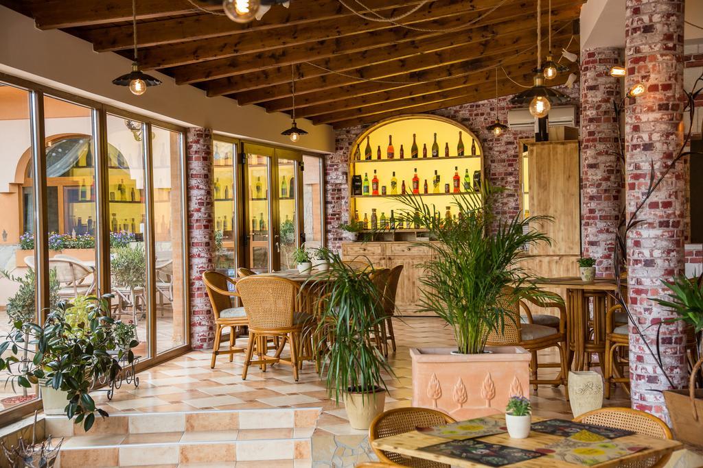 Platan Garden Rooms & Restaurant Гайдусобосло Екстер'єр фото