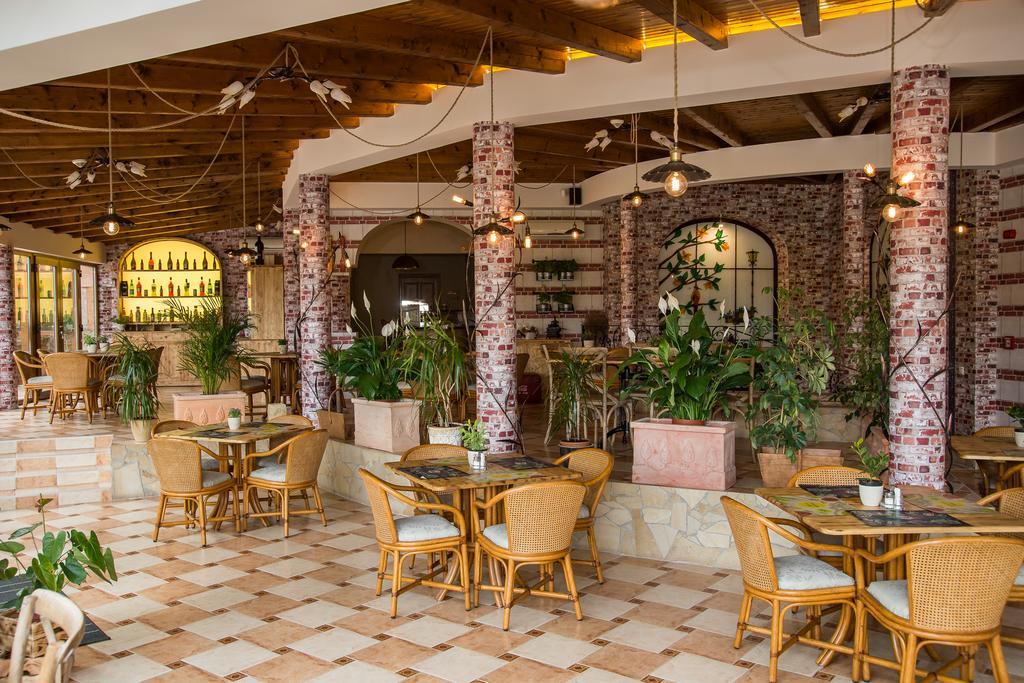 Platan Garden Rooms & Restaurant Гайдусобосло Екстер'єр фото