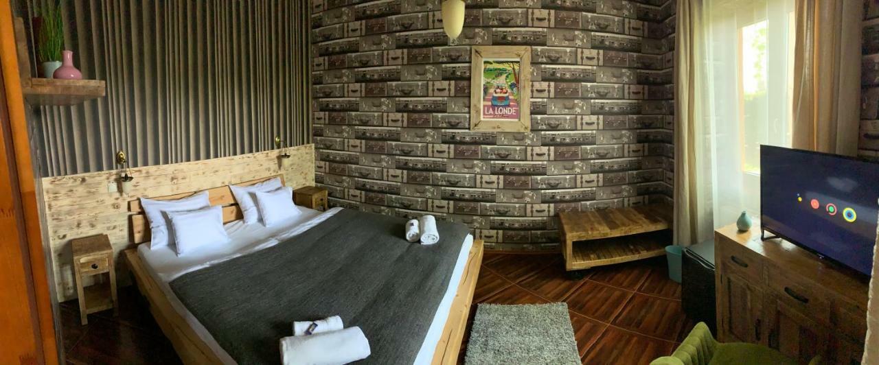 Platan Garden Rooms & Restaurant Гайдусобосло Екстер'єр фото