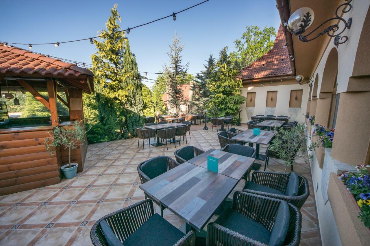 Platan Garden Rooms & Restaurant Гайдусобосло Екстер'єр фото