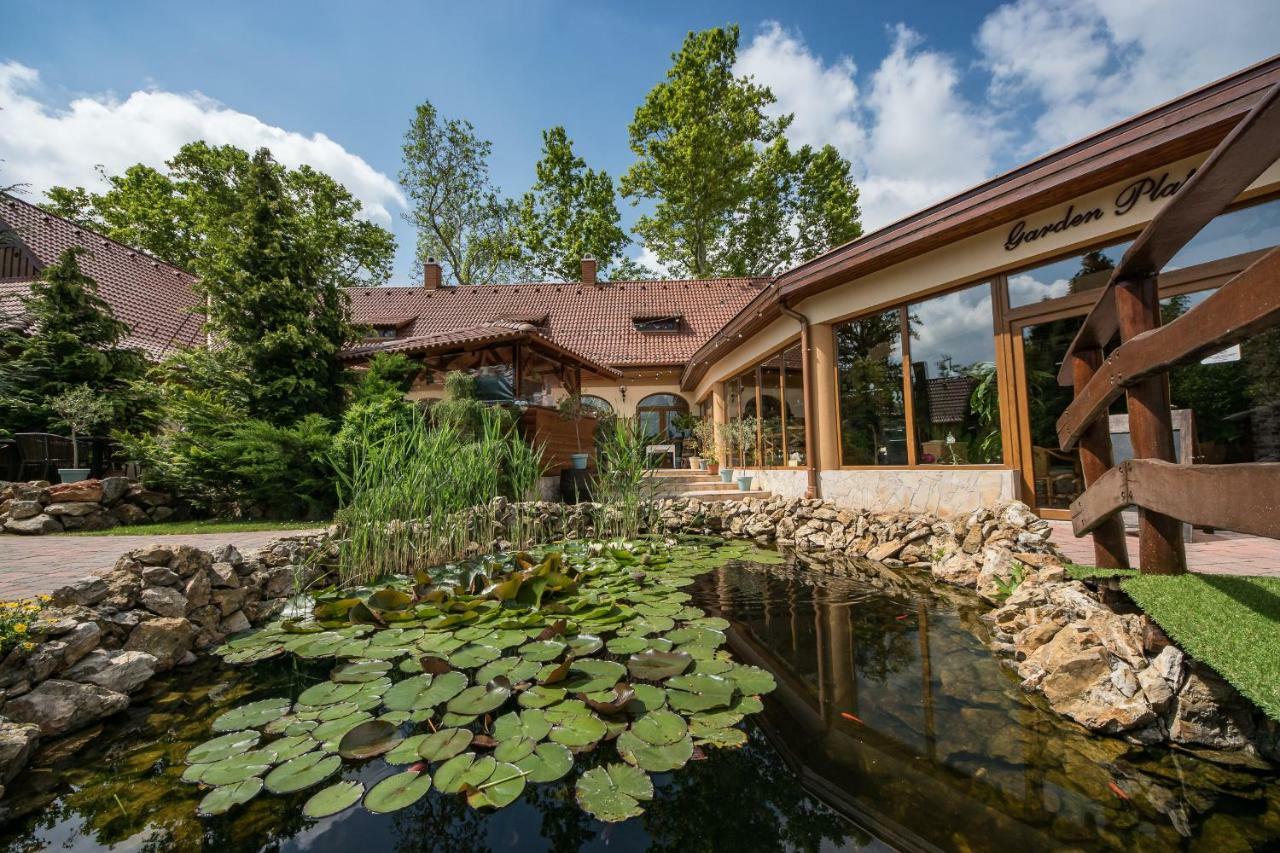 Platan Garden Rooms & Restaurant Гайдусобосло Екстер'єр фото
